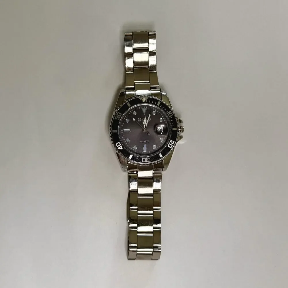 Y2K Silver Black Diver Style Quartz Watch with Date Unisex 8.5" New - Picture 2 of 5